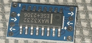 Circuit integrat TTL adaptor RS 232 