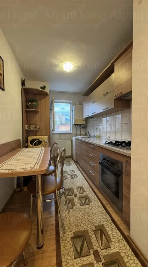 Apartament 3 camere de închiriat