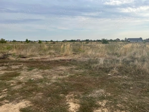 Vând teren intravilan în Domnești, zona Cațichea. - imagine 5