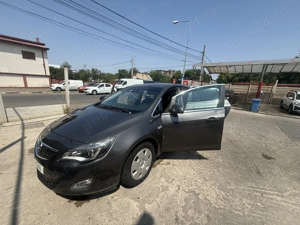 Opel Astra J diesel 2011 2.0 - imagine 2