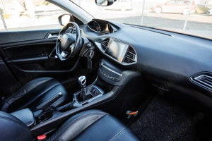 Peugeot 308 Peugeot 308 1.5 BlueHDi Lease Executive   Cash   Rate sau Leasing - imagine 5