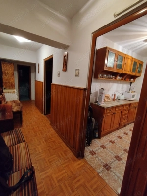 Inchiriez apartament 3 camere in orasul Curtea de Argeș  - imagine 5 Inchiriez apartament 3 camere in orasul Curtea de Argeș  - imagine 5