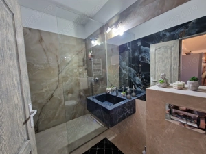 Apartament 109 mp, 3 camere, 2 bai, 2 dresing, 2 locuri de parcare la cheie