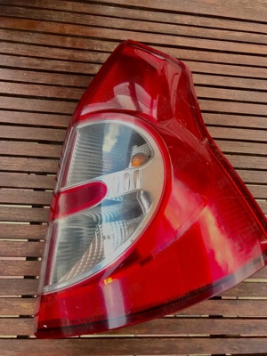 Vând uși Dacia Sandero 2011 și lampi spate  - imagine 9