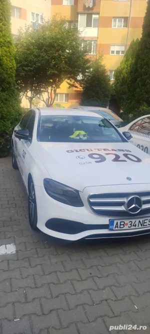 Angazej sofer(iță) taxi!