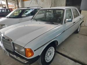 Mercedes 240D - oldtimer