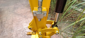 Mini excavatoare noi