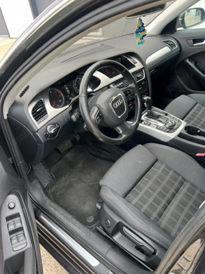 Audi A4 B8 automat sedan masina intretinuta ! - imagine 13