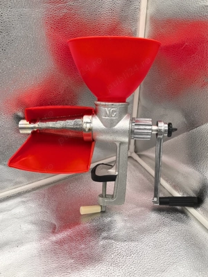 Masina de tocat rosii din aluminiu   noua, pret 129 lei