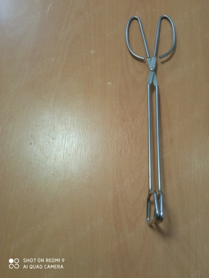 Vând CLESTE gen foarfeca foarte bun pentru grătar,friptura și patiserie