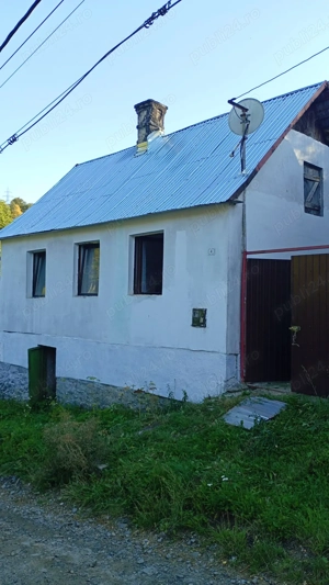 Vând casă de vacanță în ANINA, jud Caraș Severin