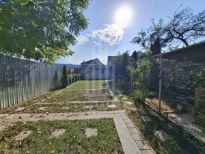 De vânzare casă în Orlat, cu teren generos de 2200 mp și panoramă deosebită!