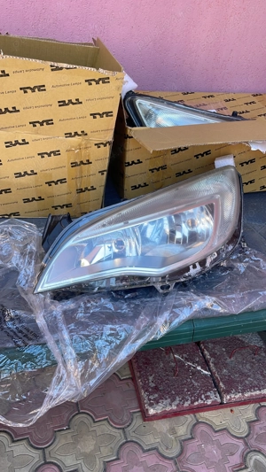 Faruri stanga&dreapta Opel Astra J 2012 COD: 13253646 - imagine 2