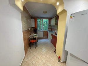 400 euro luna, Inchiriere apartament 2 doua camere, etaj 2 Centru