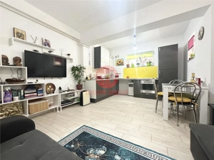 Apartament 2 Camere Mobilat Utilat - Zona Alezzi - 100m Pana la Mare - imagine 3