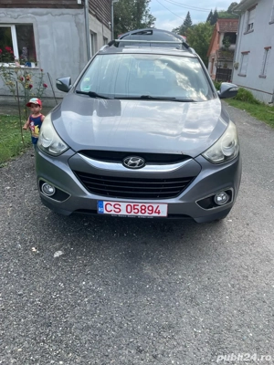 Hyundai ix35.   4x4 - imagine 4