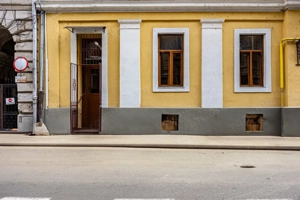 Spațiu comercial strada Episcopiei nr 1, Pregătit pt afacerea ta!