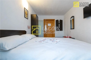 Vila Pensiune D+P+E+M cu multiple functionalitati: locuit, HoReCa, turism, camin de batrani, Dumbrav - imagine 12