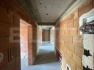 Apartament de 4 camere, in suprafata de 94 mp, zona Crasnei