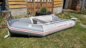 Barca nouă gonflabila  2.40kila V podină bancă, pompa, vasle, sfoară ancoră - imagine 3