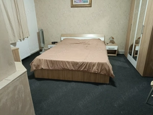 Închiriez apartament 2 camere, și curte proprie - imagine 3