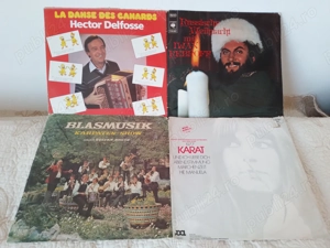 Vand discuri din Vinil  vechi   in stare buna  cu muzica  usoara si folclor  la   5 lei discu  - imagine 2