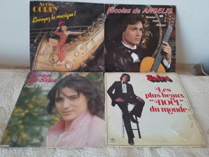 Vand discuri din Vinil  vechi   in stare buna  cu muzica  usoara si folclor  la   5 lei discu  - imagine 4
