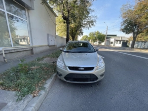 Vând Ford focus 2011