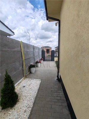 Duplex pe parter - mobilat - utilat - toate utilitatile - beci - pod mansardabil - imagine 9