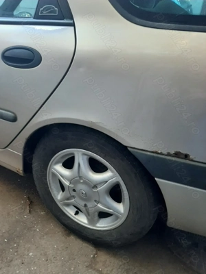 Vând Renault Laguna 1 Break, an 1999 - imagine 4