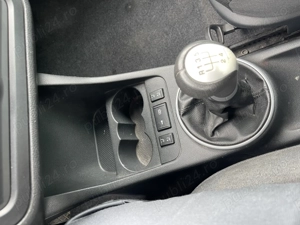 Skoda Roomster 1.9TDI 105CP - imagine 6 Skoda Roomster 1.9TDI 105CP - imagine 6