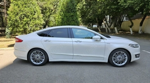 Ford Mondeo Vignale Cutie CVT - imagine 4  Ford Mondeo Vignale Cutie CVT - imagine 4