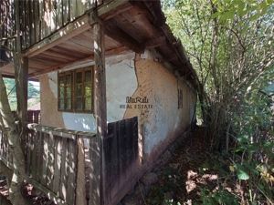 Teren intravilan cu potential, casa si anexe in Lunca - imagine 5