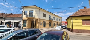 Inchiriez spatiu comercial Lugoj, zona centrala - imagine 8 Inchiriez spatiu comercial Lugoj, zona centrala - imagine 8