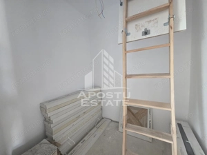 Jumatate de duplex pe parter cu 3 camere si 2 bai, Sag - imagine 9