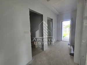Jumatate de duplex pe parter cu 3 camere si 2 bai, Sag - imagine 10