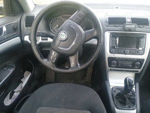 Skoda Octavia 1.6 tdi euro 5,a.f 2010 - imagine 3 Skoda Octavia 1.6 tdi euro 5,a.f 2010 - imagine 3