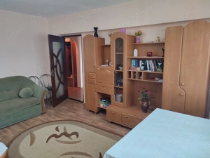 Ap. 2 camere decomandat   Radu Negru, Brăila | 51.4 mp + balcon | - imagine 2