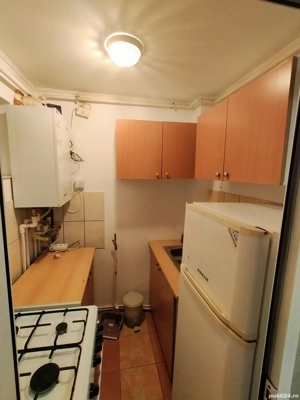 Tomis Nord (Strada Sucevei) - Garsonieră 30mp, Centrală gaze - 280 euro - Termen lung - imagine 5