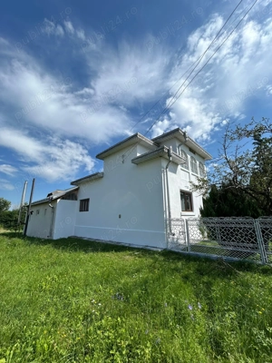 Casă de vânzare  - imagine 2