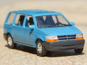 Macheta Chrysler Voyager II 1990 1995 sc 1:87 HO Busch fab Germania