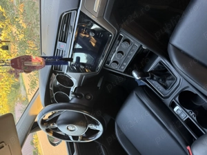 Vând Volkswagen Touran  - imagine 2 Vând Volkswagen Touran  - imagine 2