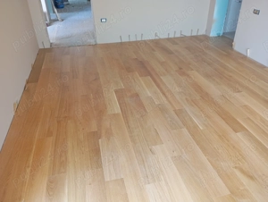 Rașchetare și montare parchet 