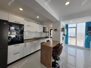 Apartament cu 3 camere 2 bai 2 balcoane zona Doamna Stanca Selimbar - imagine 5