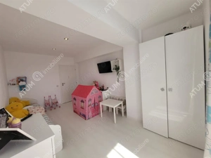 Apartament cu 3 camere 2 bai 2 balcoane zona Doamna Stanca Selimbar - imagine 13