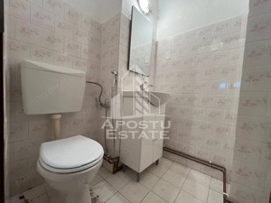 Apartament cu 3 camere, 2 bai, decomandat, centrala proprie, Sagulu - imagine 10