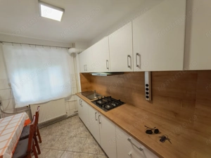 Vand apartament cu 3 camere, confort 1 , parter înalt, bld. Circumvalatiunii  - imagine 2