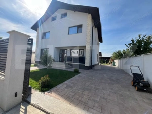  Vilă modernă, de vanzare, cu 5 camere, teren 604 mp, zona Dealu obrejii