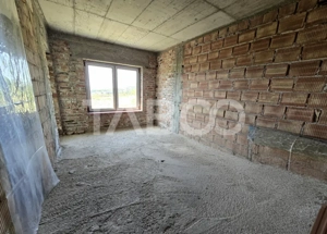 Casa singur in curte cu teren liber 2667 mp 6 camere 4 bai Daia  - imagine 10