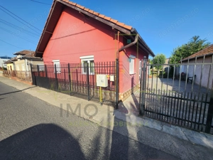 Casa individuala pe parter. Timisoara. 5 Camere. 2 Bai.